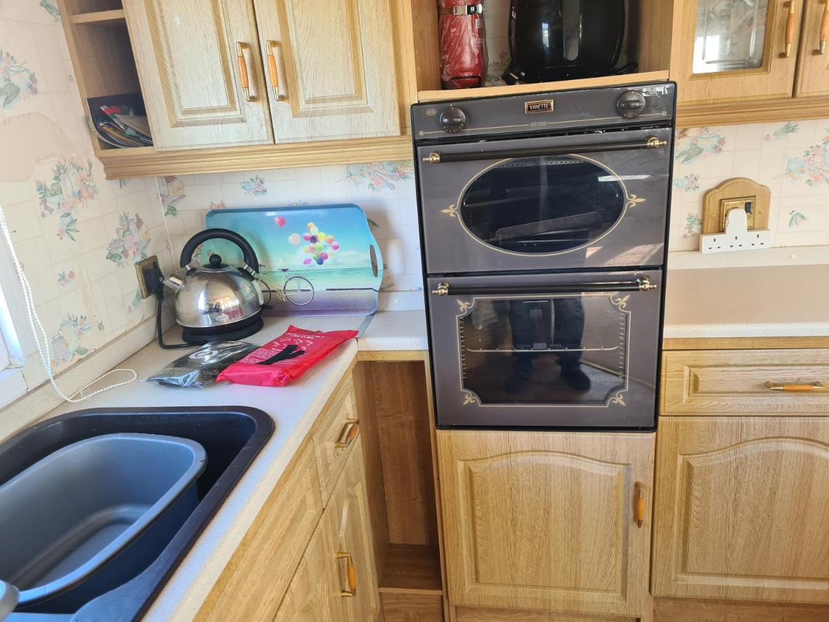 Apartment 6 Berth, Heated Golden Sands *